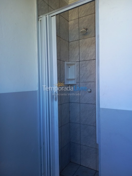 Casa para aluguel de temporada em Caraguatatuba (Praia da Cocanha Massaguaçu)