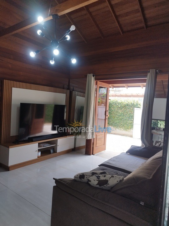 House for vacation rental in Florianópolis (Praia do Campeche)