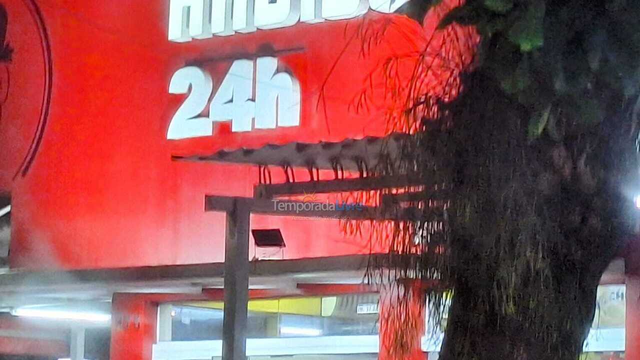 Apartamento para alquiler de vacaciones em Guarujá (Pitangueiras)