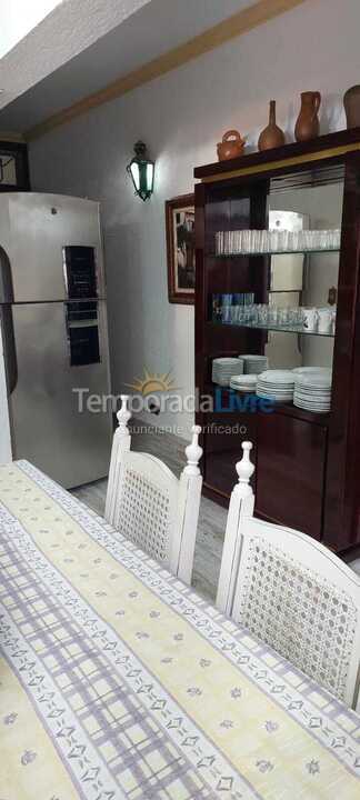 Casa para aluguel de temporada em Bertioga (Praia de Guaratuba)