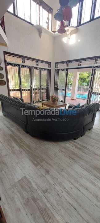 Casa para aluguel de temporada em Bertioga (Praia de Guaratuba)