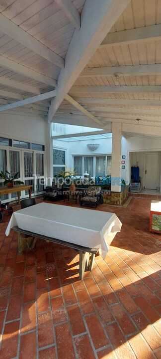 Casa para aluguel de temporada em Bertioga (Praia de Guaratuba)