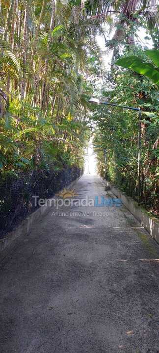 Casa para aluguel de temporada em Bertioga (Praia de Guaratuba)