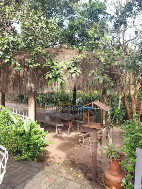 Casa para aluguel de temporada em Bertioga (Praia de Guaratuba)