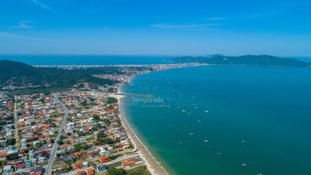 Apartamento para alquiler de vacaciones em Bombinhas (Praia de Zimbros)