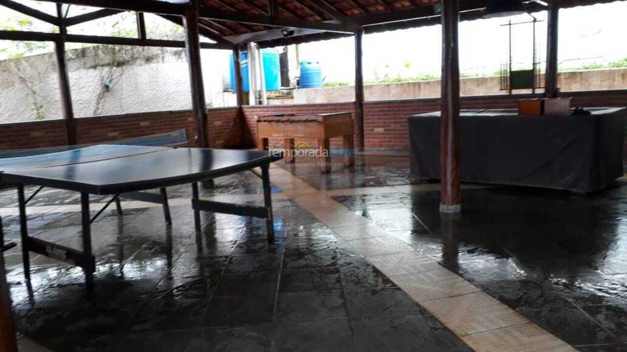 Chácara / sítio para aluguel de temporada em Santa Branca (Jardim Costao do Rio Paraiba)