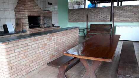 Linda chácara locação Guararema