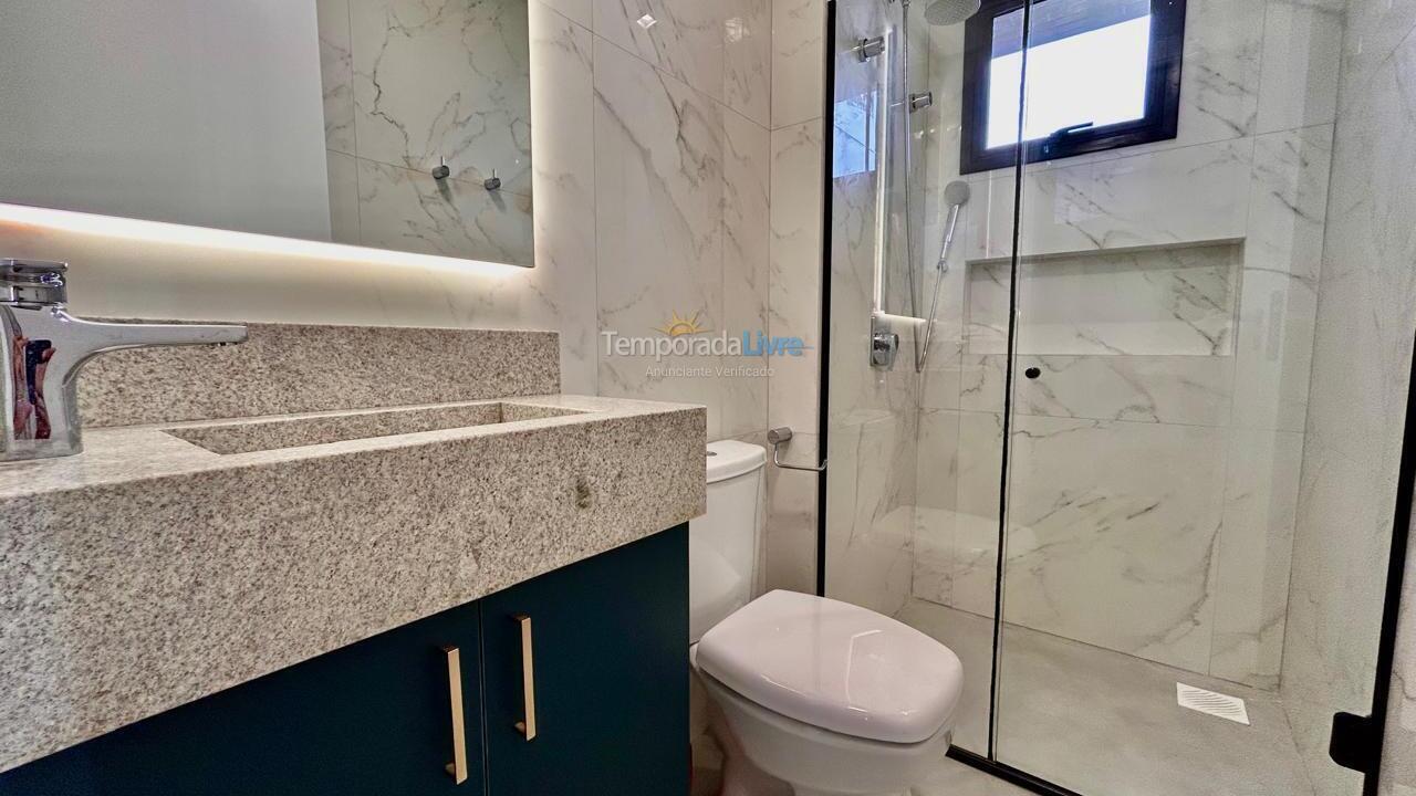 Apartment for vacation rental in Bombinhas (Canto Grande)