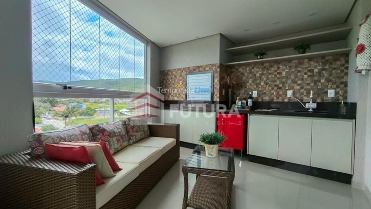 Apartamento para aluguel de temporada em Bombinhas (Praia de Bombas)