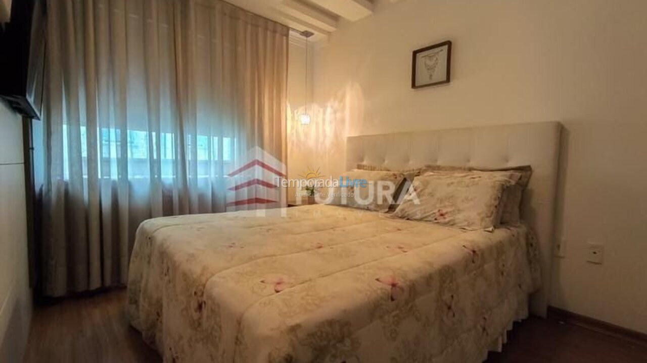 Apartamento para aluguel de temporada em Bombinhas (Praia de Bombas)