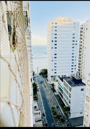 Vista ao Mar Praia Pitangueiras. Serviço de praia. Garagem