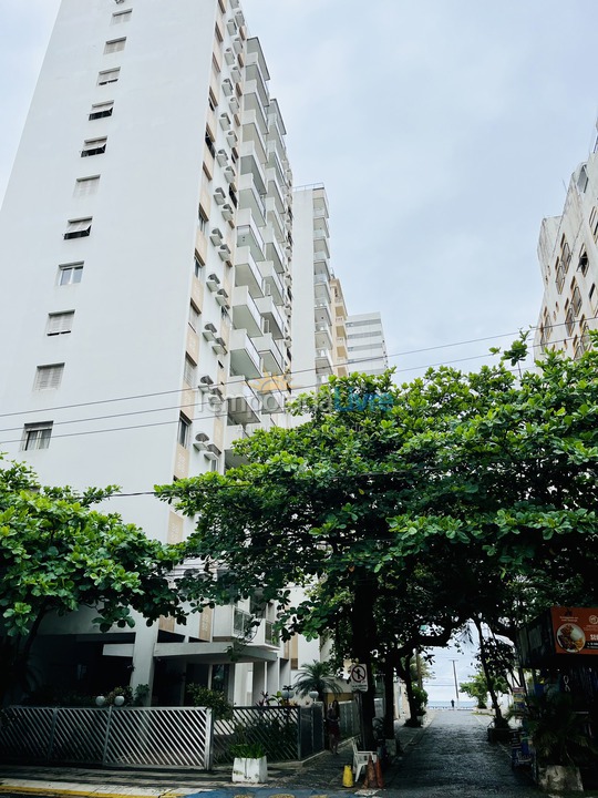 Apartamento para aluguel de temporada em Guarujá (Pitangueiras)