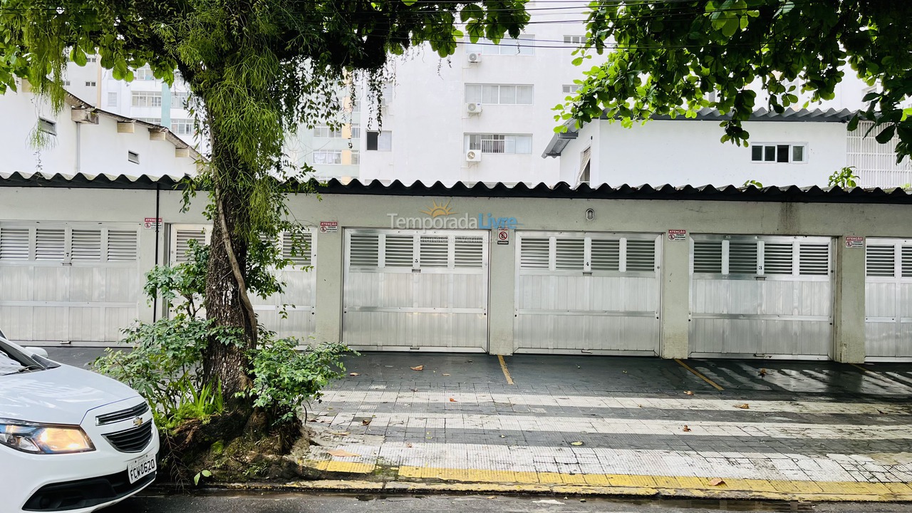 Apartamento para aluguel de temporada em Guarujá (Pitangueiras)