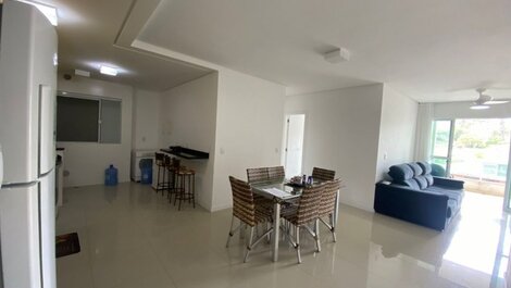 Alquiler Apartamento Bombinhas (LA0008)