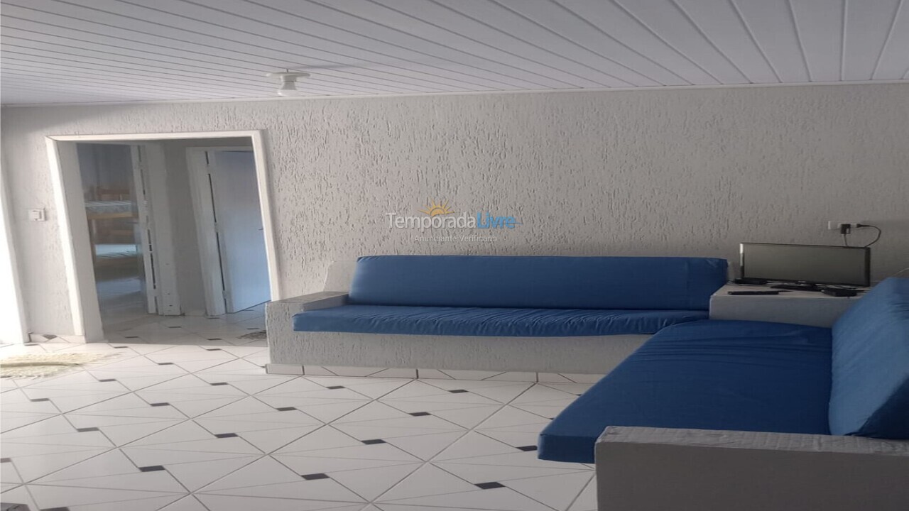 Casa para aluguel de temporada em Ubatuba (Praia do Lázaro)