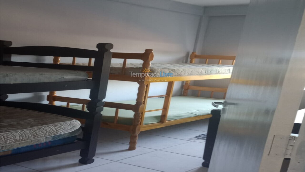 Casa para aluguel de temporada em Ubatuba (Praia do Lázaro)