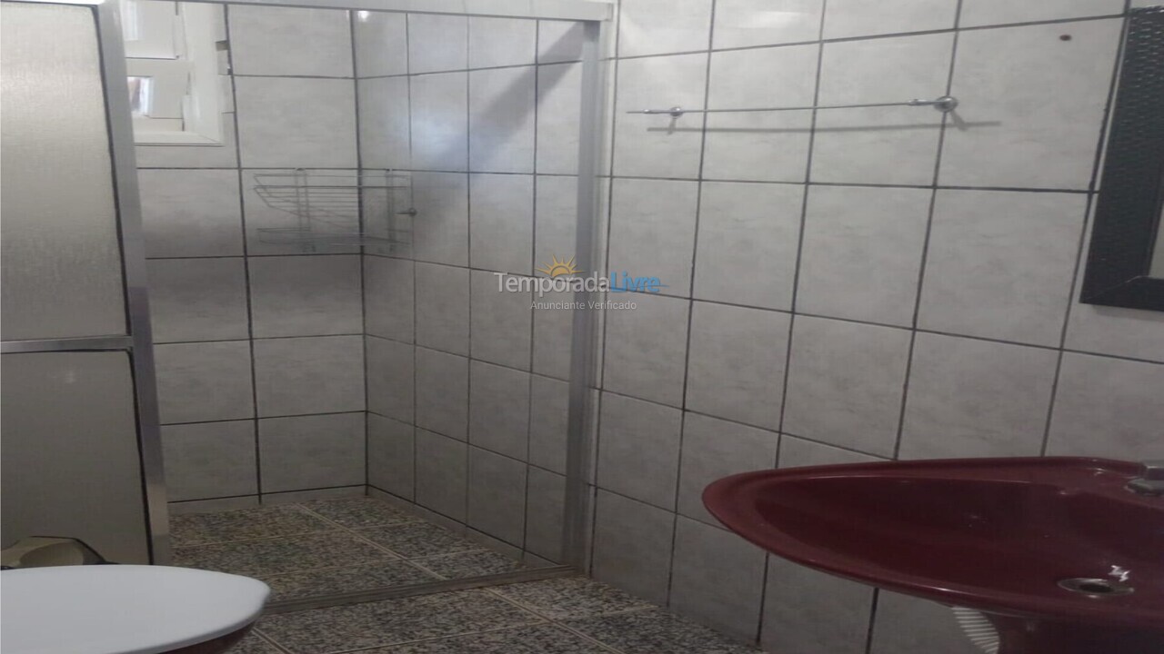 Casa para aluguel de temporada em Ubatuba (Praia do Lázaro)