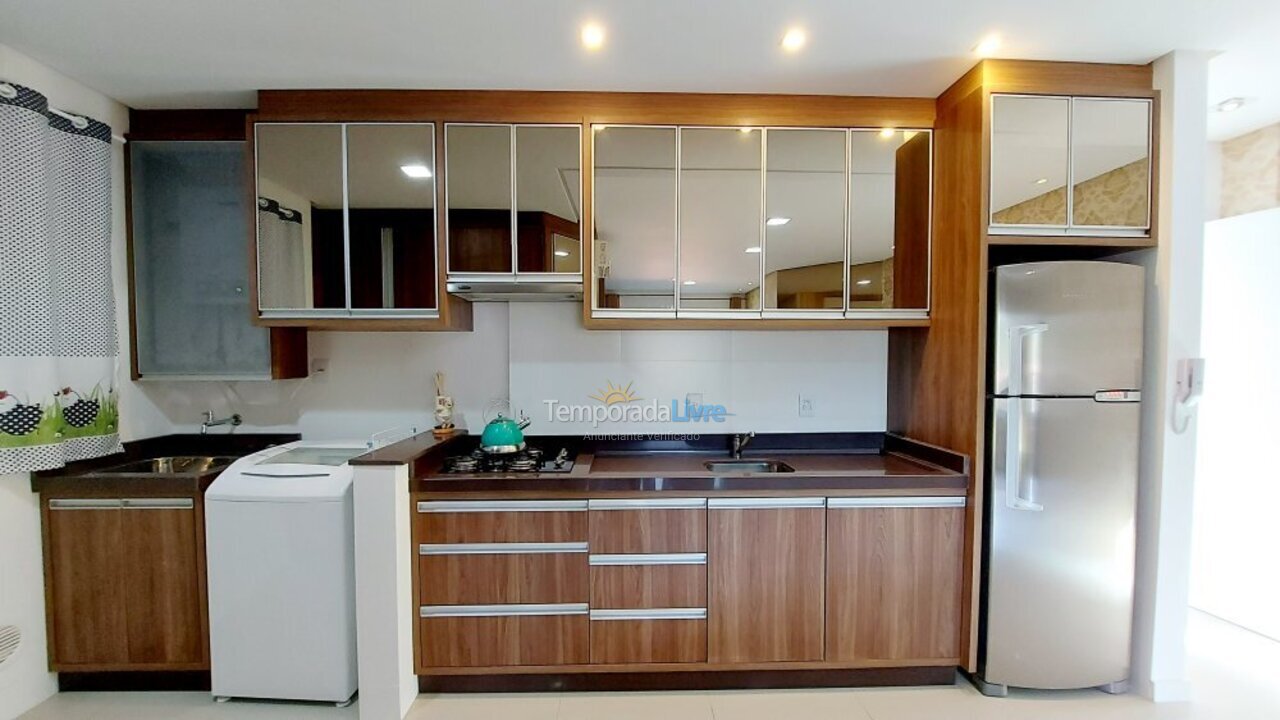 Apartamento para aluguel de temporada em Bombinhas (Praia de Bombinhas)