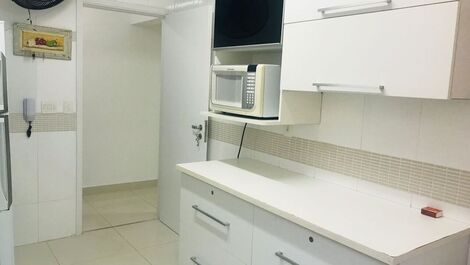 Apartamento para aluguel de temporada em Guarujá (Enseada)