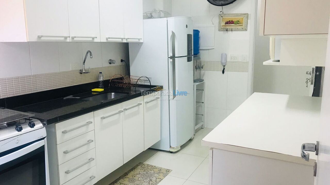 Apartamento para aluguel de temporada em Guarujá (Enseada)