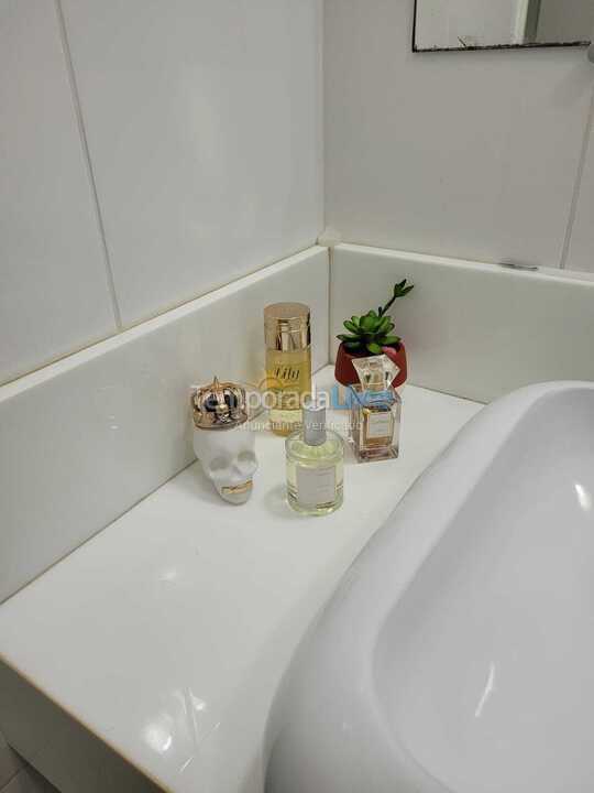 Apartamento para aluguel de temporada em Guarujá (Enseada)