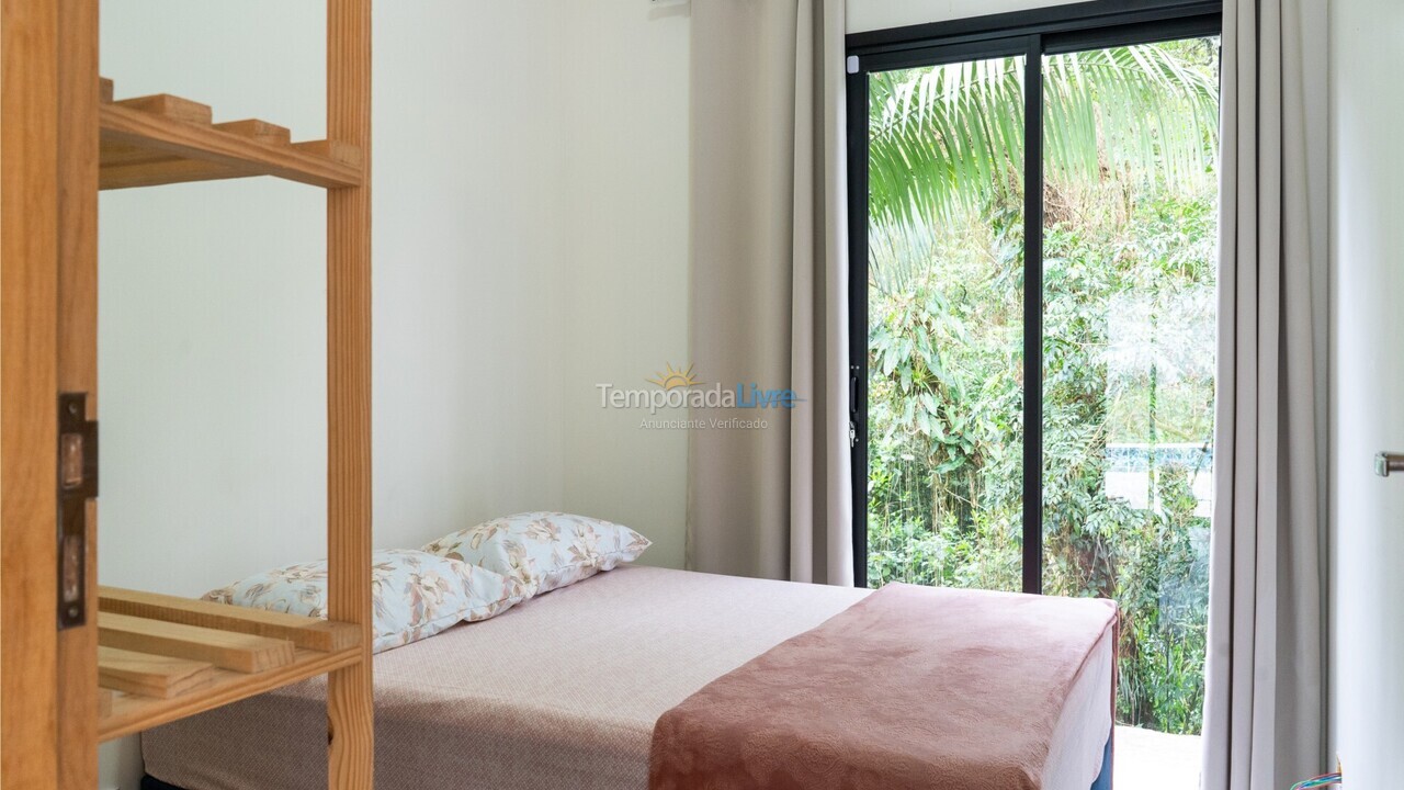 Casa para alquiler de vacaciones em Ubatuba (Praia de Itamambuca)