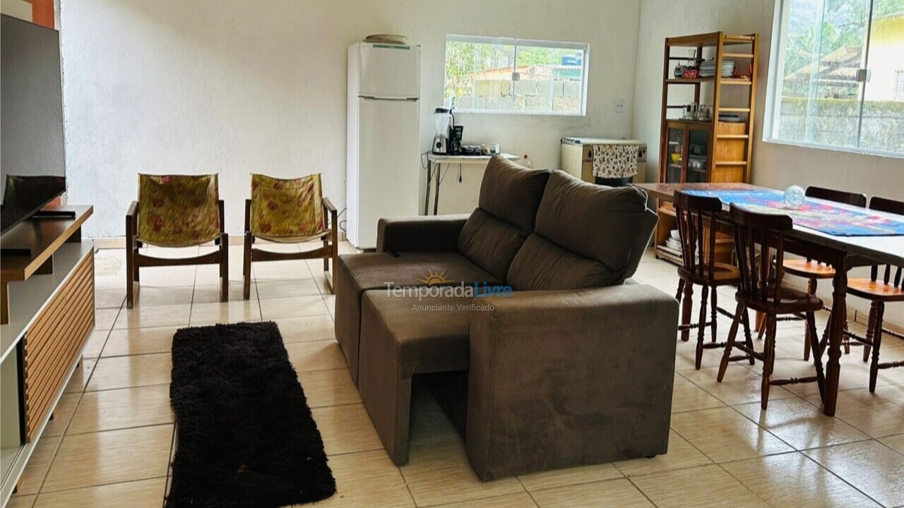 Casa para aluguel de temporada em Ubatuba (Pereque Mirim)