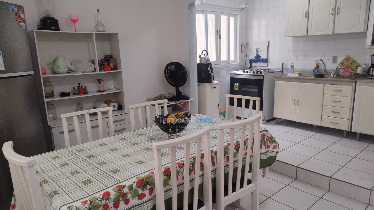House for vacation rental in Itapema (Meia Praia)