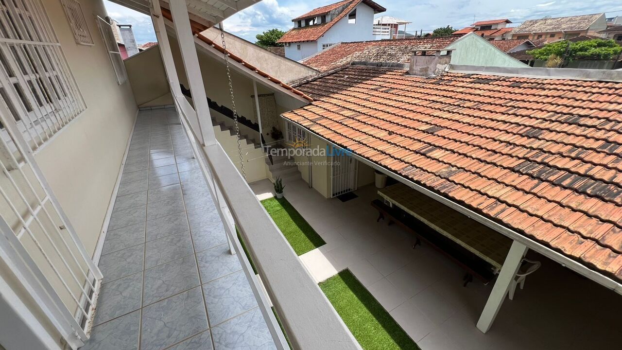 Casa para alquiler de vacaciones em São Francisco do Sul (Enseada)