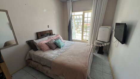 Excelente adosado, 7 habitaciones, 4 garajes, WI-FI, barbacoa