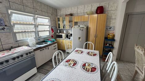 Excelente adosado, 7 habitaciones, 4 garajes, WI-FI, barbacoa
