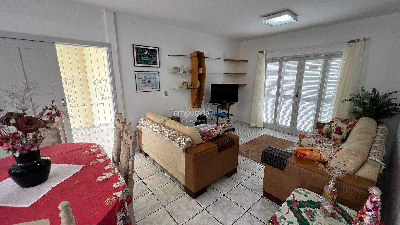 Casa para alquiler de vacaciones em São Francisco do Sul (Enseada)