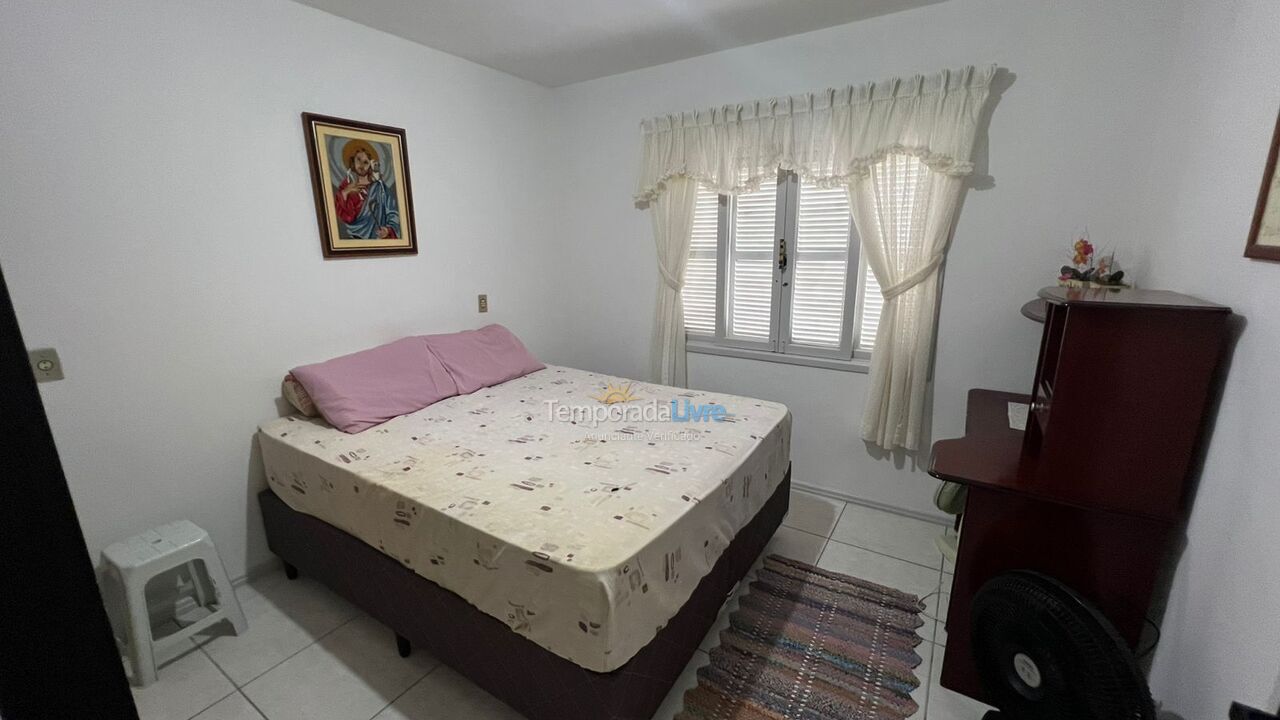 Casa para alquiler de vacaciones em São Francisco do Sul (Enseada)