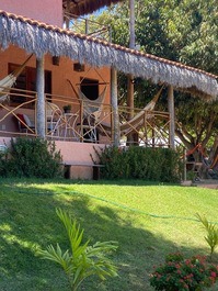Casa de praia rústica com conforto e excelente localização