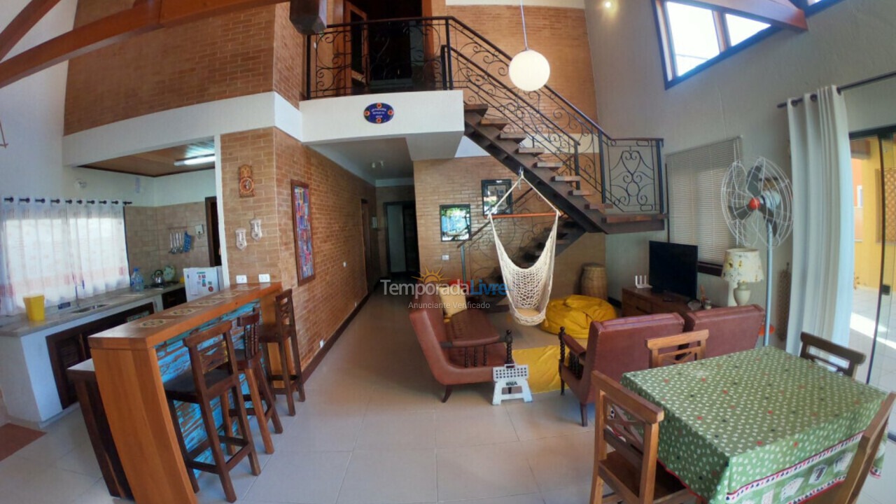 Casa para alquiler de vacaciones em Governador Celso Ramos (Centro)