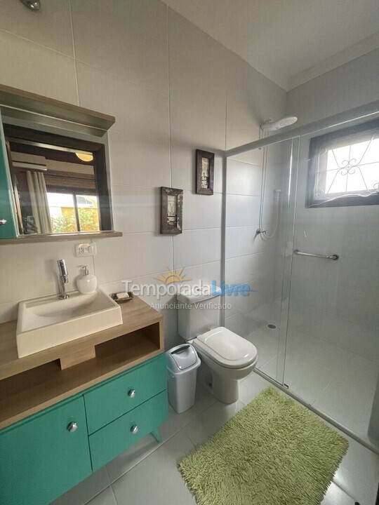 Casa para alquiler de vacaciones em Governador Celso Ramos (Centro)