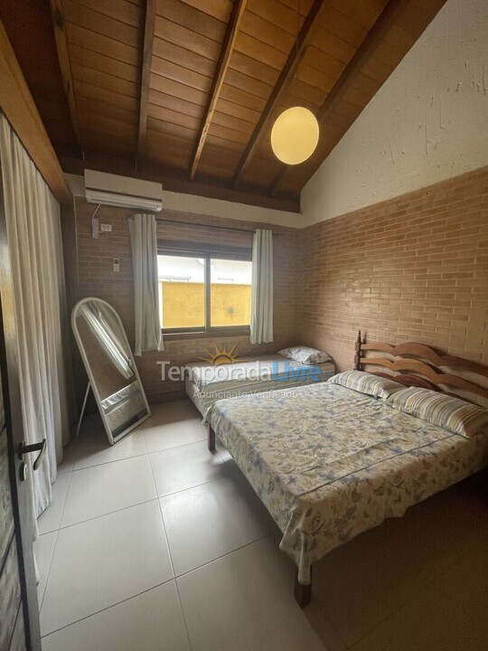 Casa para alquiler de vacaciones em Governador Celso Ramos (Centro)