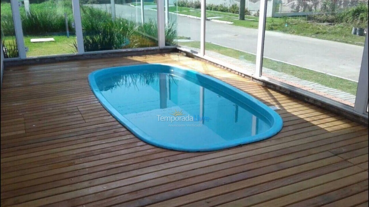 Apartamento para alquiler de vacaciones em Governador Celso Ramos (Praia de Palmas)