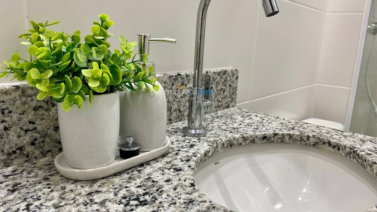 Apartamento para aluguel de temporada em Praia Grande (Campo da Aviacao)