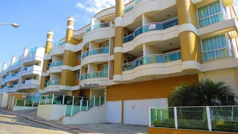 Alquiler Vacacional en Bombinhas Apartamento 03 habitaciones - LA0067