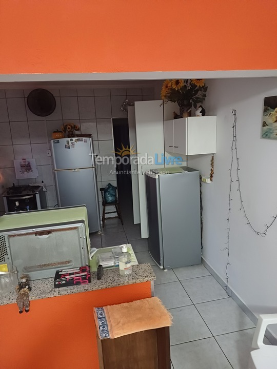 Casa para aluguel de temporada em Mongaguá (Jd Aguapeu)