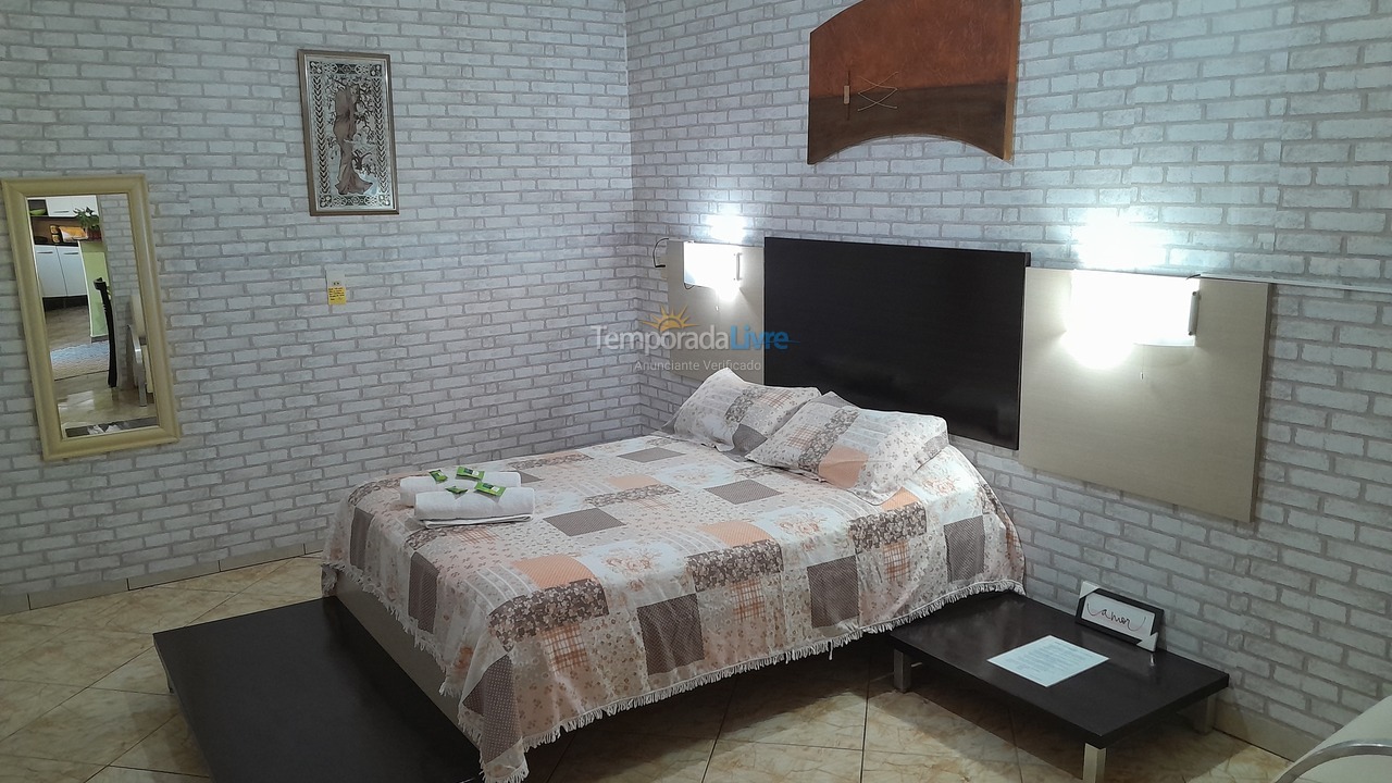 Casa para alquiler de vacaciones em águas de Lindóia (Jd Lazari)