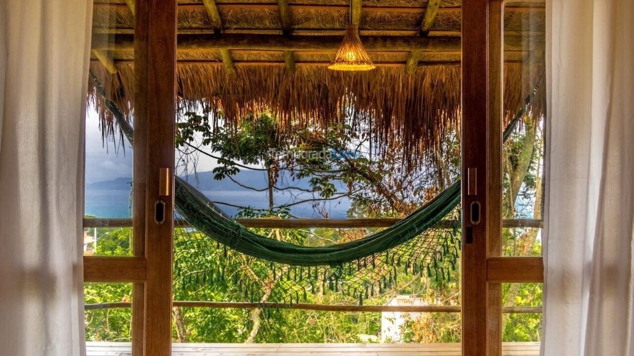 Casa para aluguel de temporada em Ilhabela (Veloso)