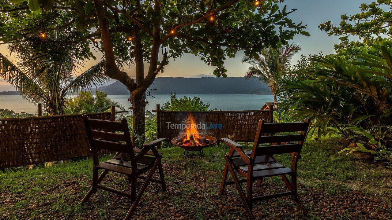 Casa para alquiler de vacaciones em Ilhabela (Veloso)