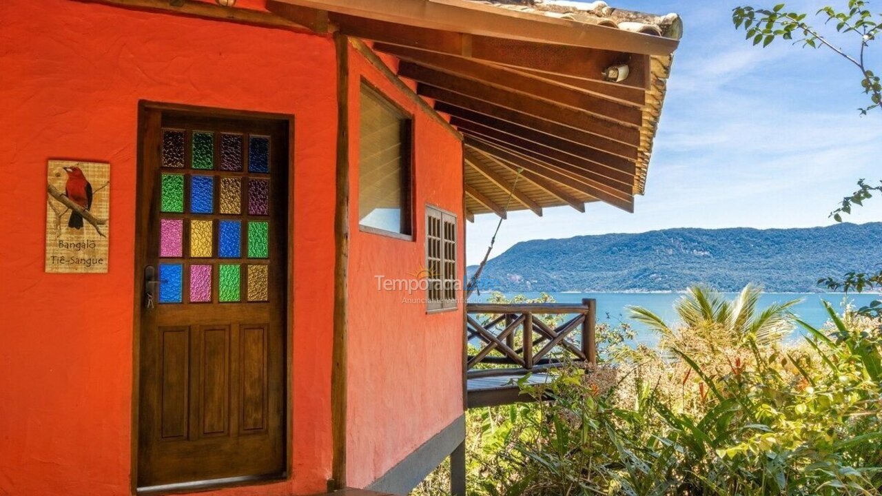 Casa para aluguel de temporada em Ilhabela (Veloso)