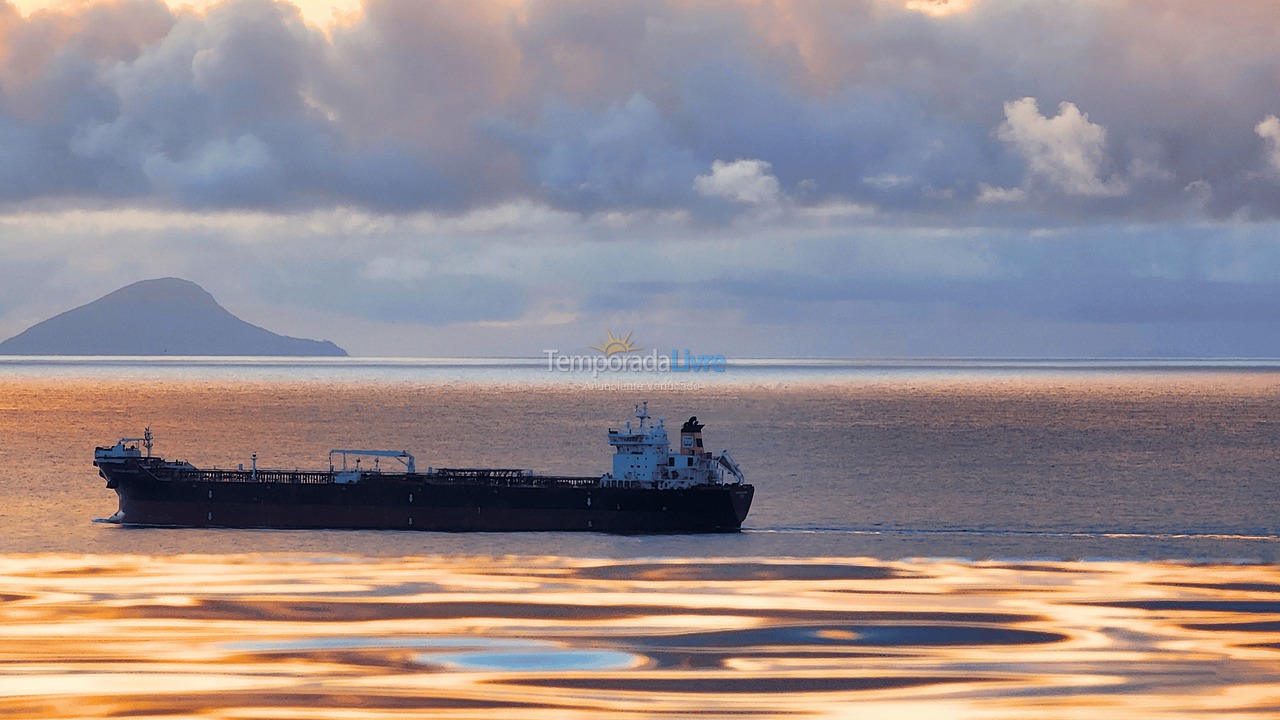 Casa para aluguel de temporada em Ilhabela (Veloso)