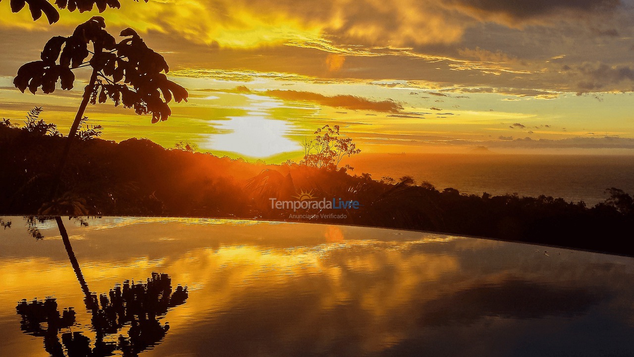 Casa para aluguel de temporada em Ilhabela (Veloso)