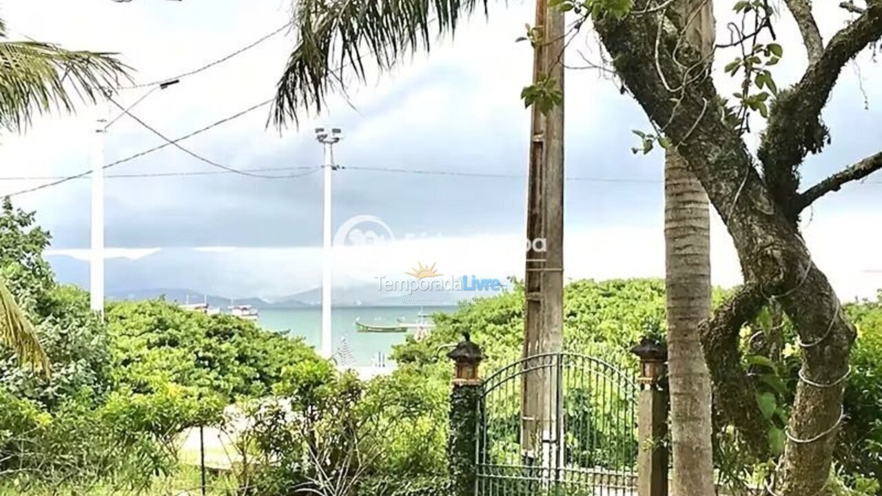 Casa para alquiler de vacaciones em Florianópolis (Ponta das Canas)