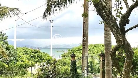 Magnífica Casa Frente a la Playa (Pé na Areia Cachoeira do Bom Jesus)