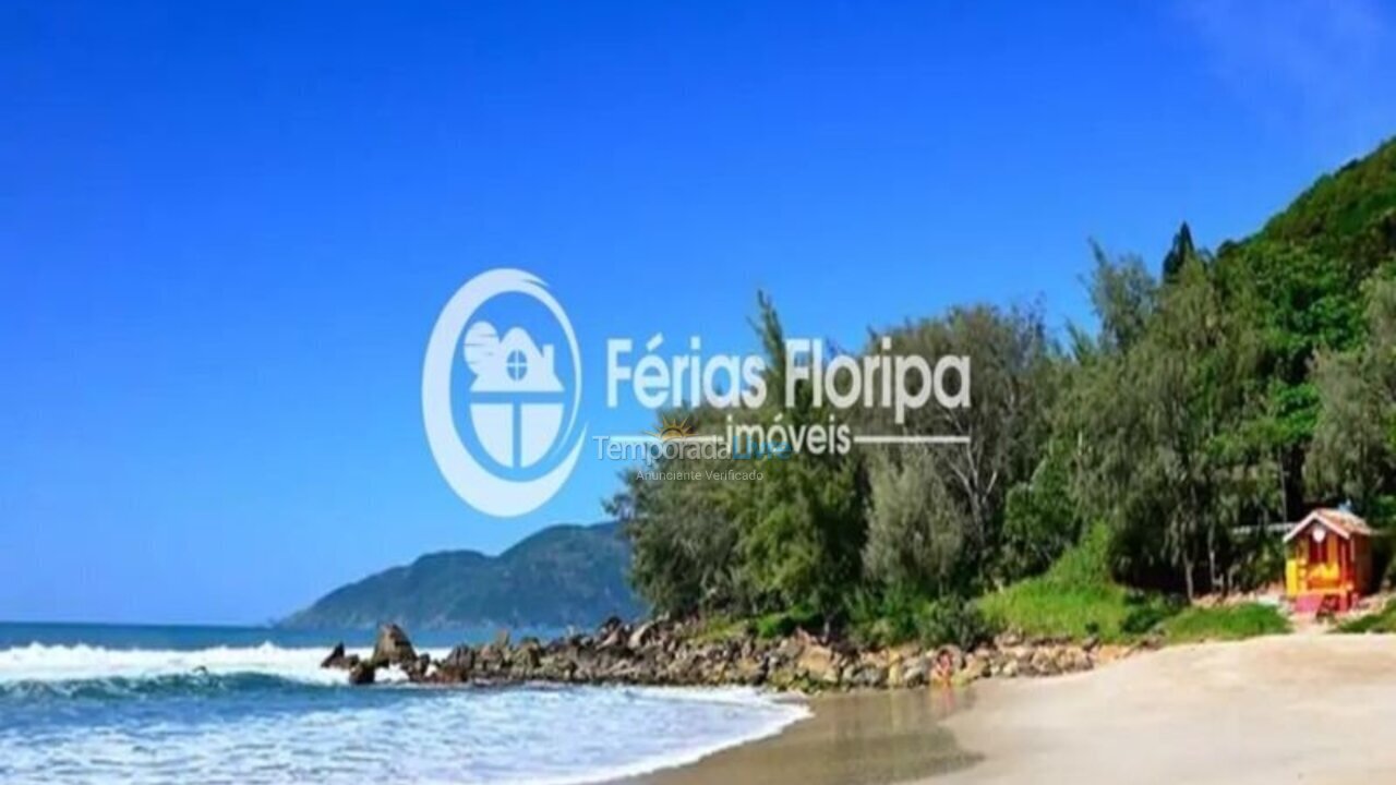 Apartamento para aluguel de temporada em Florianópolis (Morro das Pedras)